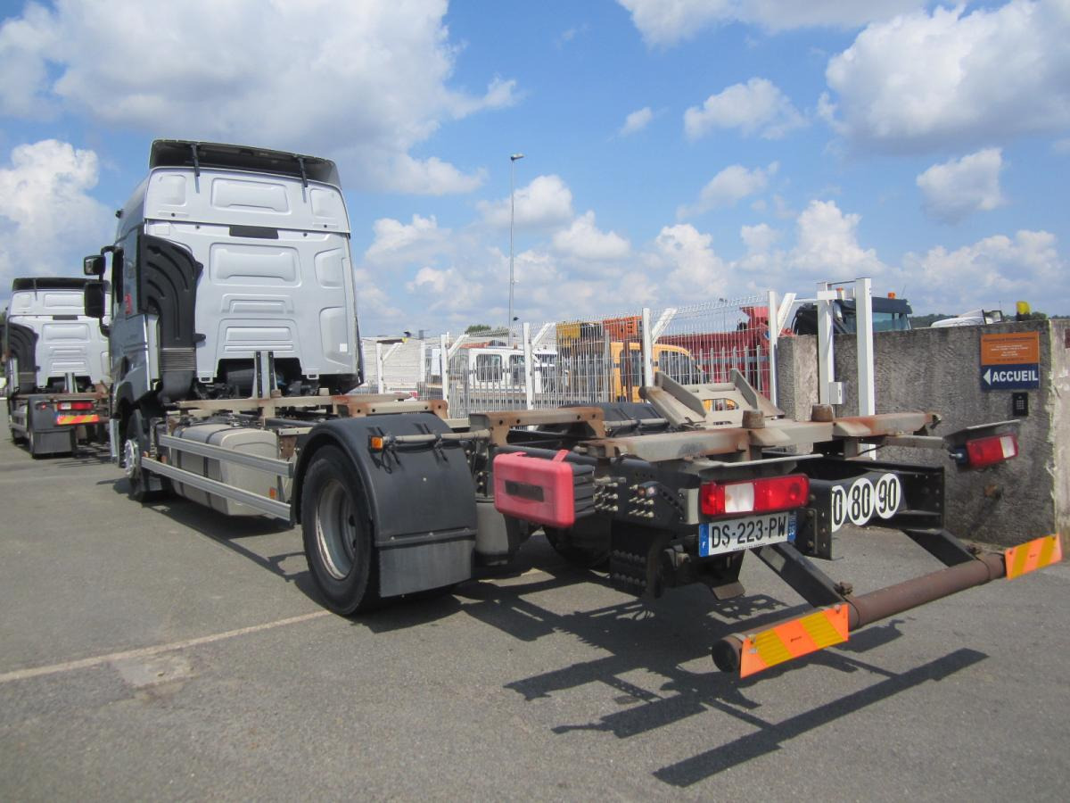 Renault Gamme T 430 DXI - Container transporter/ Swap body truck: picture 5 Renault Gamme T 430 DXI - Container transporter/ Swap body truck: picture 5