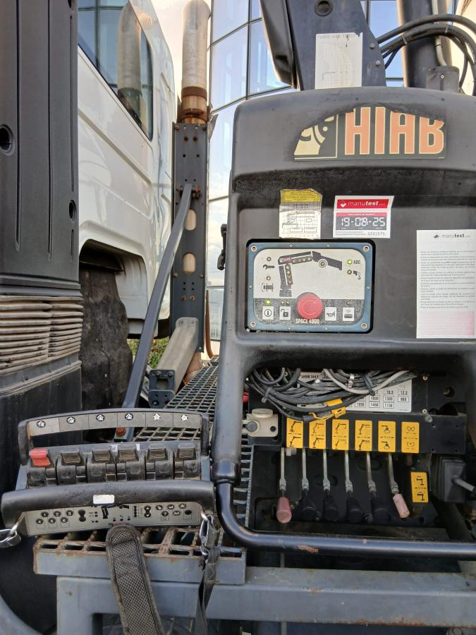 Tipper, Crane truck Renault Kerax 380 DXI: picture 6