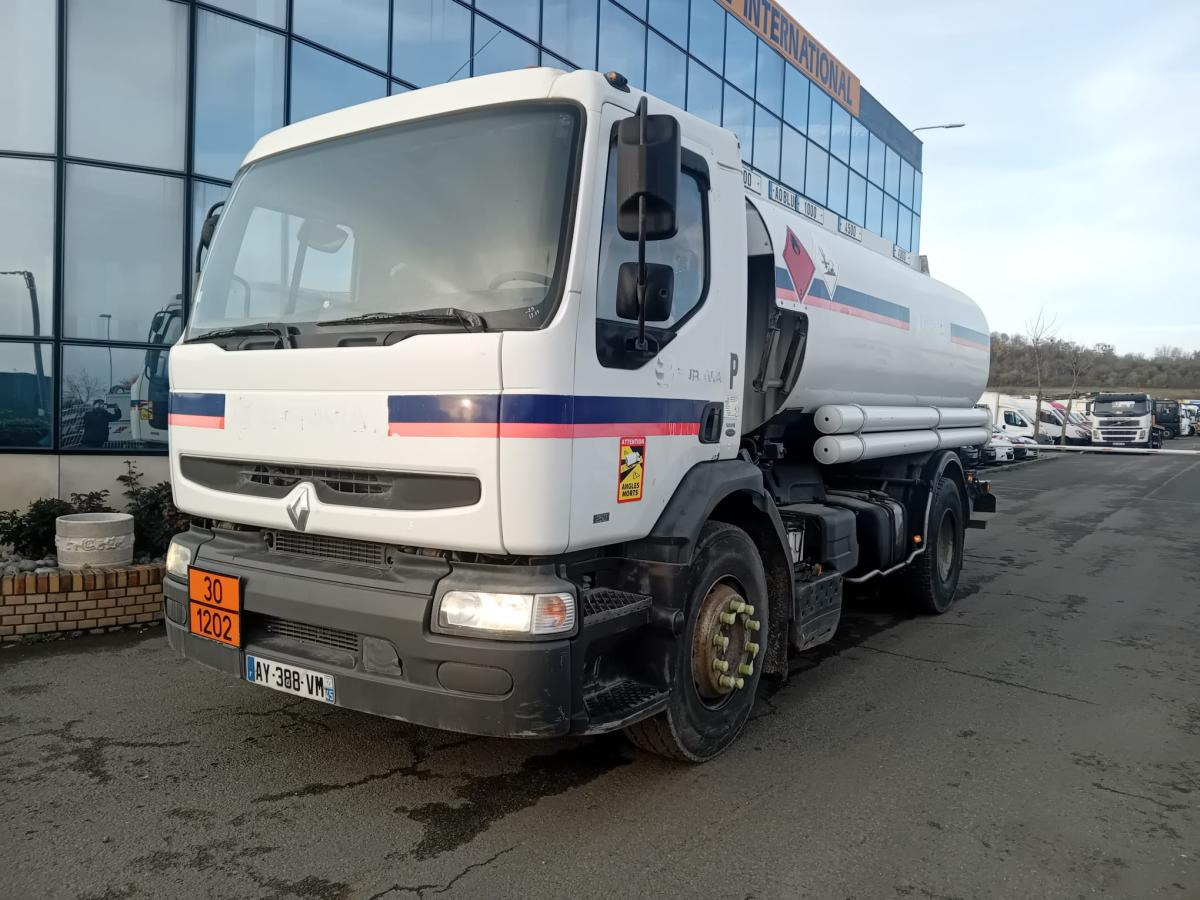 Renault Premium 250 - Tanker truck: picture 1 Renault Premium 250 - Tanker truck: picture 1