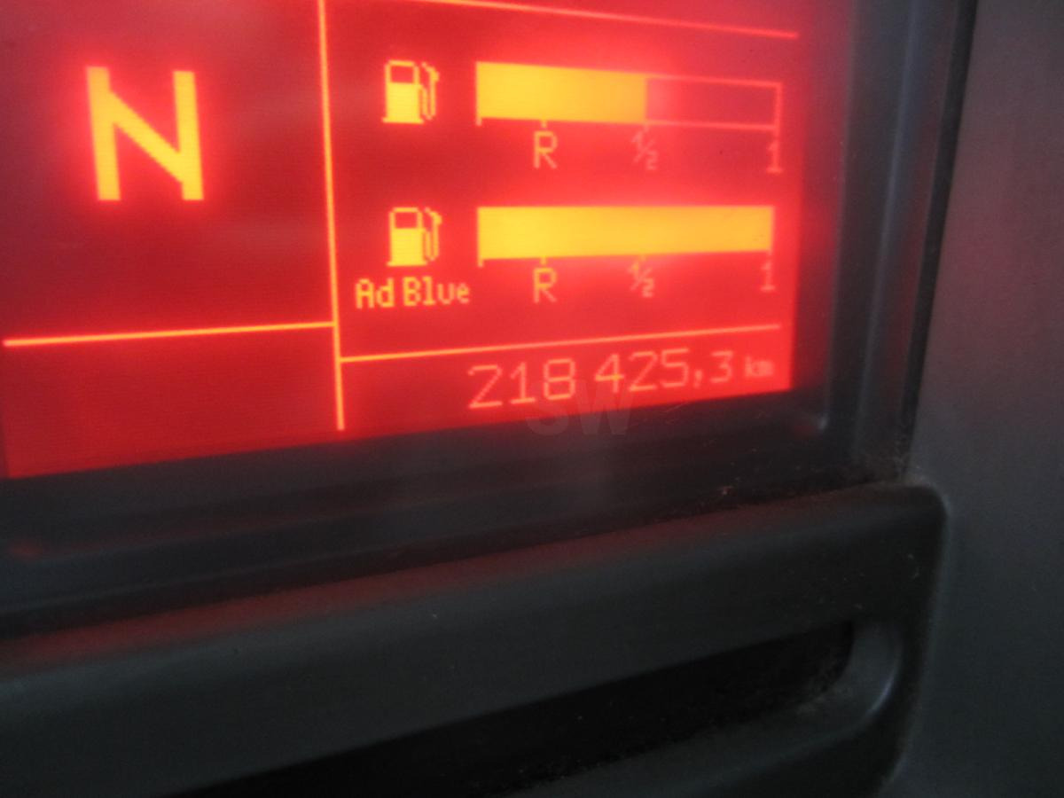 Refuse truck Renault Premium 320 DXI: picture 10