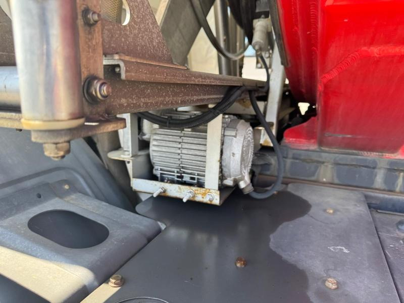 Tanker truck for transportation of fuel Renault Premium: picture 17 Tanker truck for transportation of fuel Renault Premium: picture 17