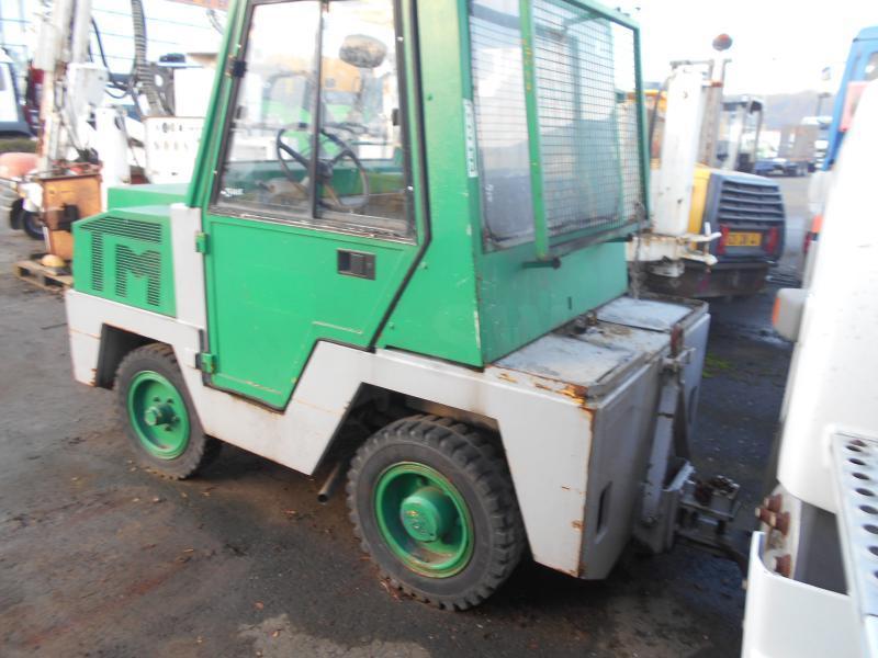 Tracma TM20D - Tow tractor: picture 3 Tracma TM20D - Tow tractor: picture 3