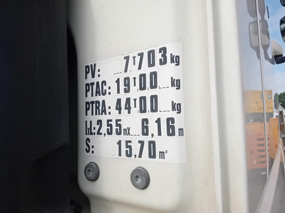 DAF XF 460 - Tractor unit: picture 5 DAF XF 460 - Tractor unit: picture 5