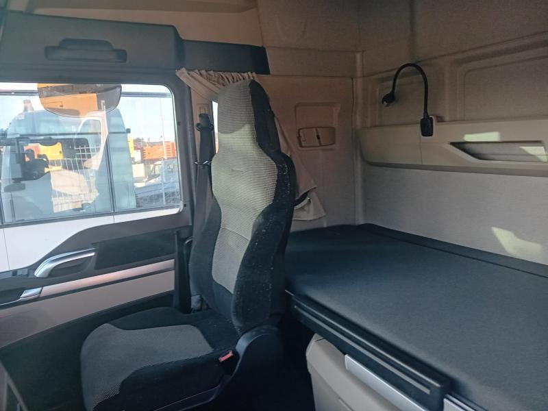 MAN TGX 18.500 - Tractor unit: picture 3 MAN TGX 18.500 - Tractor unit: picture 3
