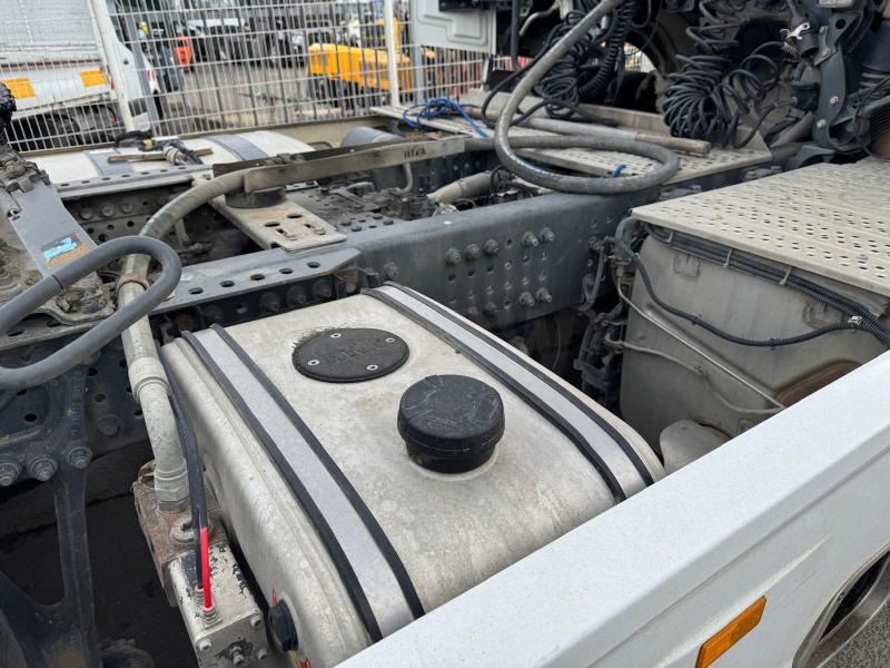 Tractor unit Mercedes Actros 1845: picture 7