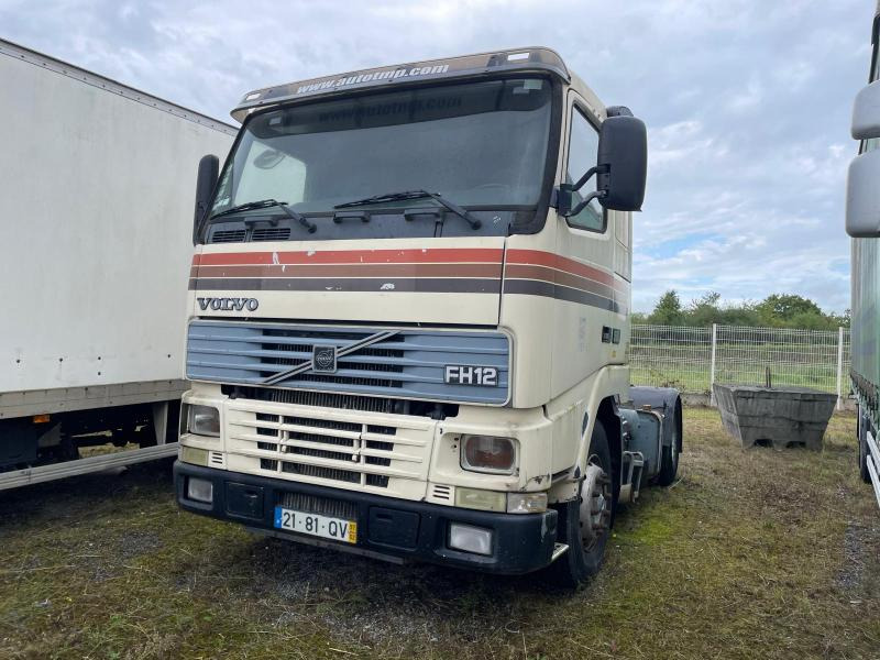 Volvo FH12 380 - Tractor unit: picture 2 Volvo FH12 380 - Tractor unit: picture 2