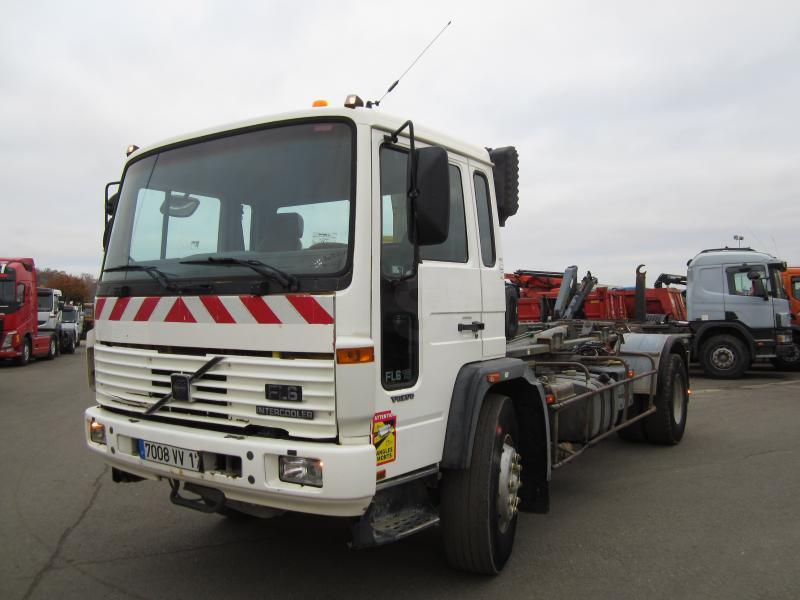 Volvo FL6 19 - Hook lift truck: picture 1 Volvo FL6 19 - Hook lift truck: picture 1
