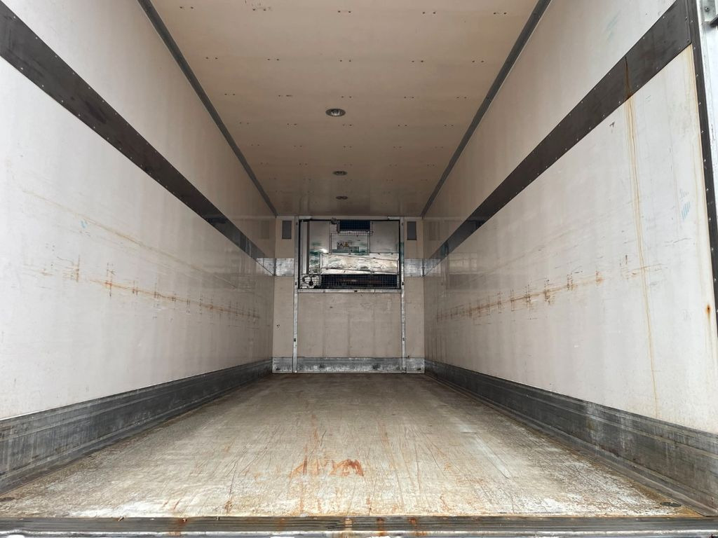Krone 18 t. 2 axle ThermoKing SL-200e Krone 18 t. 2 axle ThermoKing SL-200e - Refrigerated trailer: picture 5 Krone 18 t. 2 axle ThermoKing SL-200e Krone 18 t. 2 axle ThermoKing SL-200e - Refrigerated trailer: picture 5