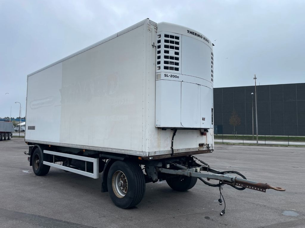 Krone 18 t. 2 axle ThermoKing SL-200e Krone 18 t. 2 axle ThermoKing SL-200e - Refrigerated trailer: picture 2 Krone 18 t. 2 axle ThermoKing SL-200e Krone 18 t. 2 axle ThermoKing SL-200e - Refrigerated trailer: picture 2