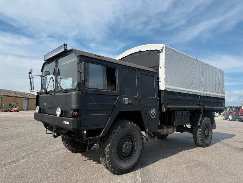 MAN 5 to KAT MIL 4x4 SHOWTRUCK - Curtain side truck: picture 1 MAN 5 to KAT MIL 4x4 SHOWTRUCK - Curtain side truck: picture 1