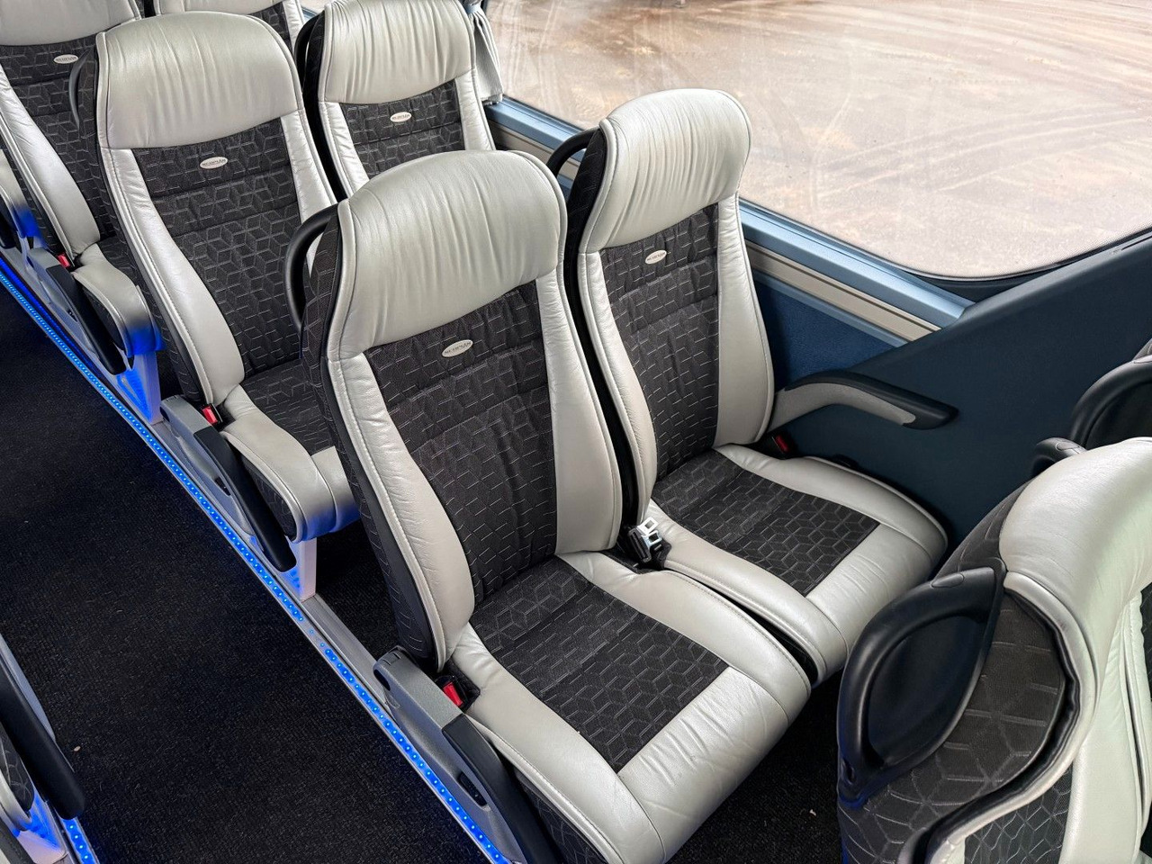 Coach Neoplan Starliner N 5218 Euro 6: picture 8