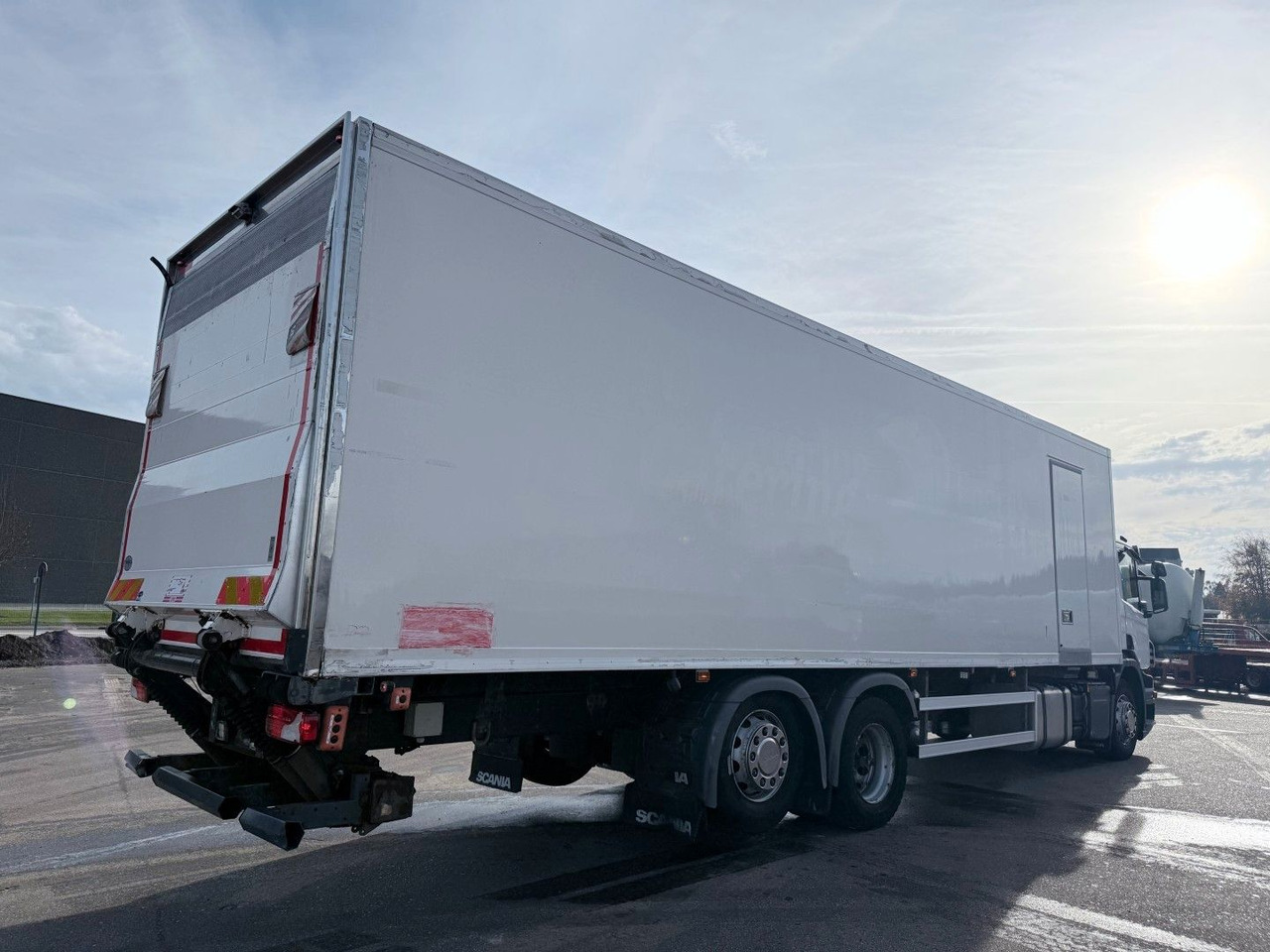 Scania P320 6x2*4 Carrier Supra 1250 Mt 9.80 m Kühl - Refrigerated truck: picture 3 Scania P320 6x2*4 Carrier Supra 1250 Mt 9.80 m Kühl - Refrigerated truck: picture 3