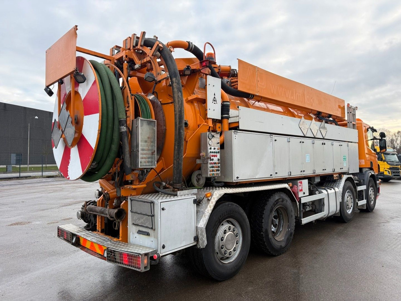 Scania P380 8x2*6 Hvidtved Larsen Flexline 414 - Vacuum truck: picture 3 Scania P380 8x2*6 Hvidtved Larsen Flexline 414 - Vacuum truck: picture 3