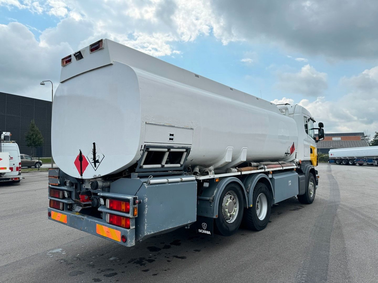 Scania R480 6x2*4 19.000 L ADR Tanktruck - Tanker truck: picture 3 Scania R480 6x2*4 19.000 L ADR Tanktruck - Tanker truck: picture 3