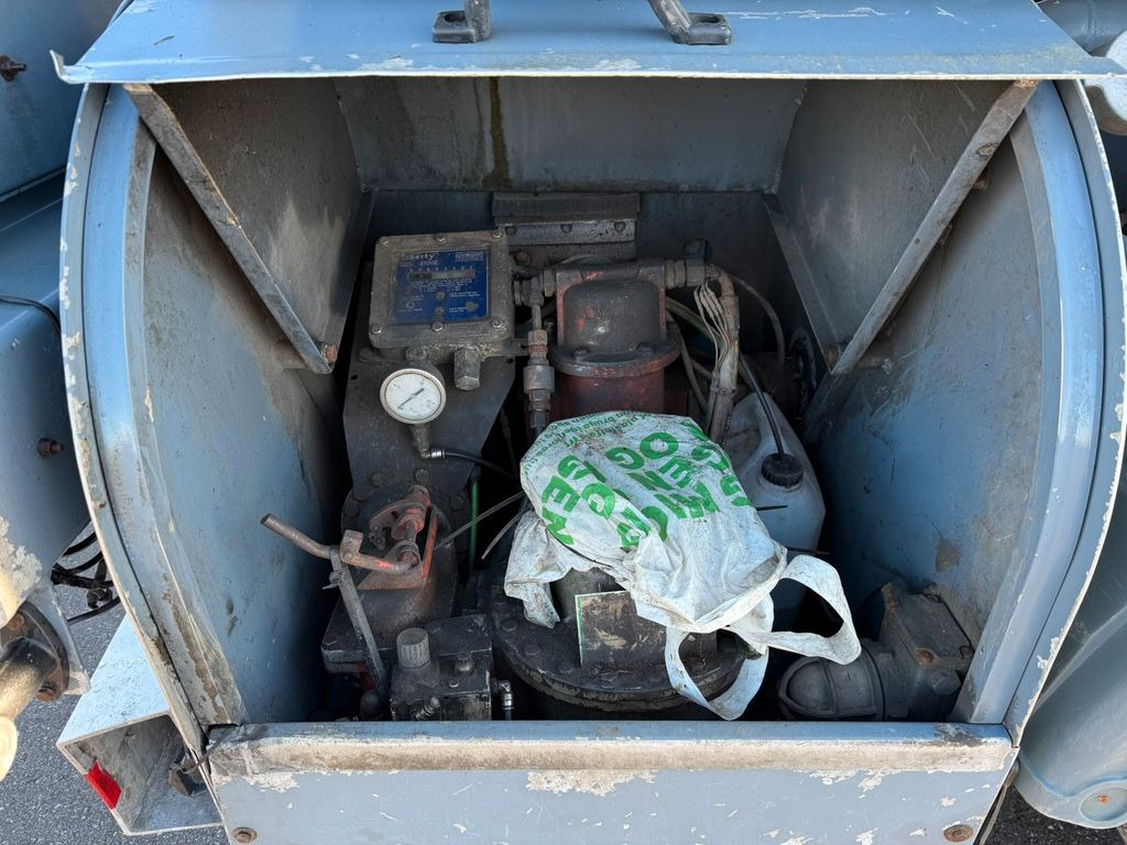 Tanker truck Volvo FM460 8x2*6 24.000 l. ADR Tank Volvo FM460 8x2*6 24.000 l. ADR Tanktruck: picture 8