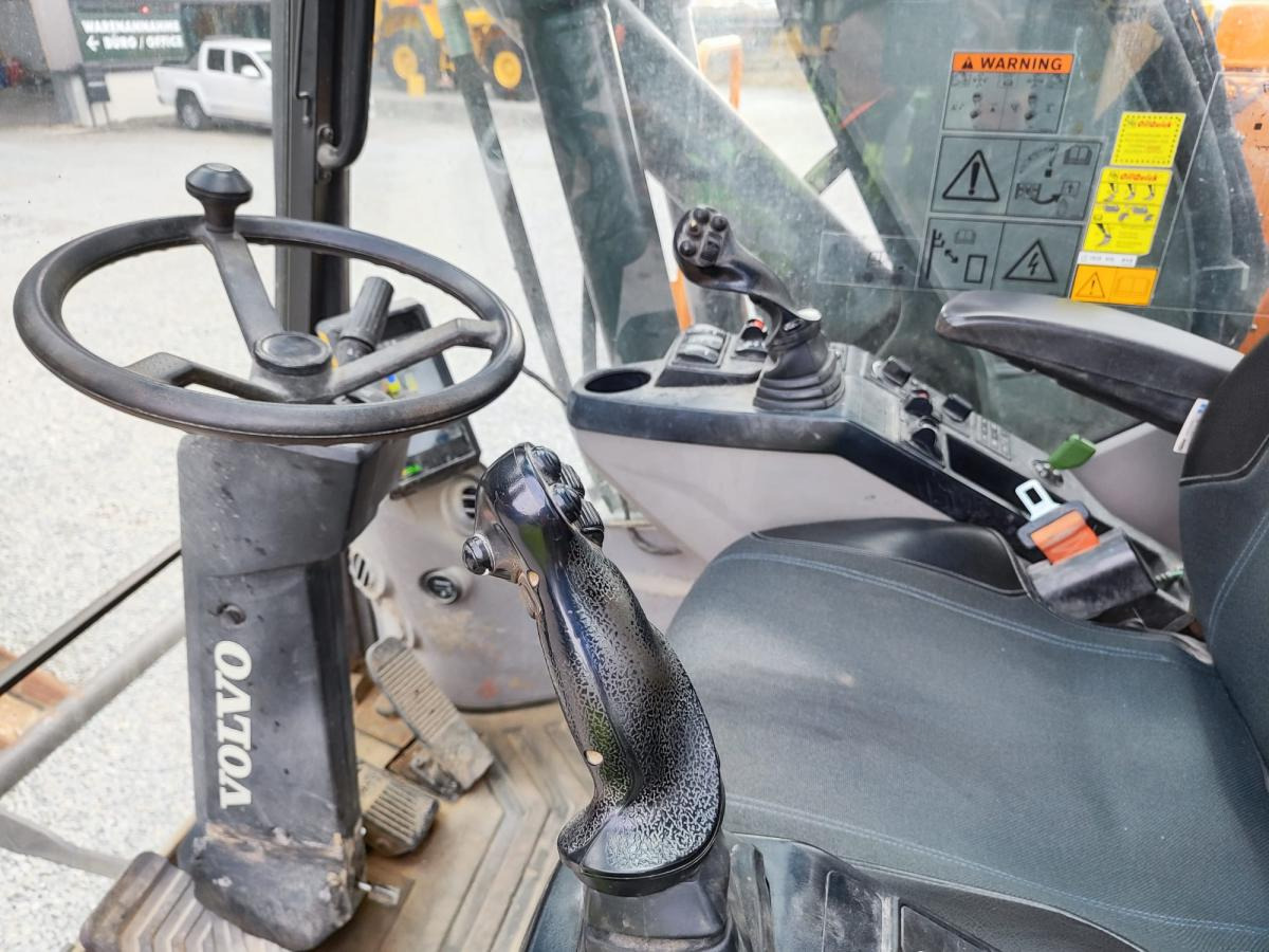 Volvo EWR150 E - Wheel excavator: picture 5 Volvo EWR150 E - Wheel excavator: picture 5