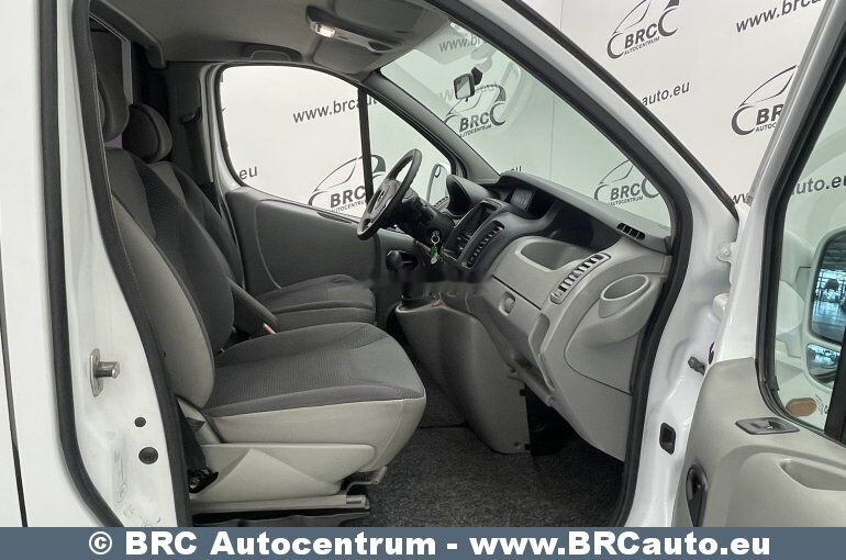 Opel Vivaro 2.5 CDTI - Camper: picture 4 Opel Vivaro 2.5 CDTI - Camper: picture 4