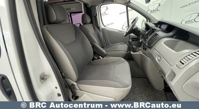 Opel Vivaro 2.5 CDTI - Camper: picture 5 Opel Vivaro 2.5 CDTI - Camper: picture 5