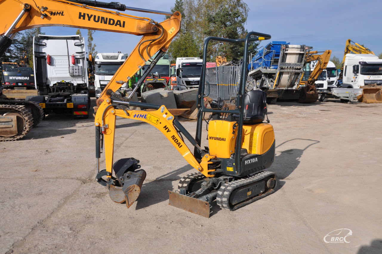 Hyundai HX10A - Mini excavator: picture 1 Hyundai HX10A - Mini excavator: picture 1