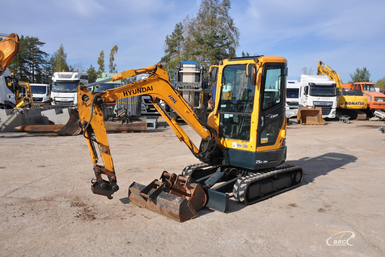 Hyundai R25Z-9AK - Mini excavator: picture 1 Hyundai R25Z-9AK - Mini excavator: picture 1