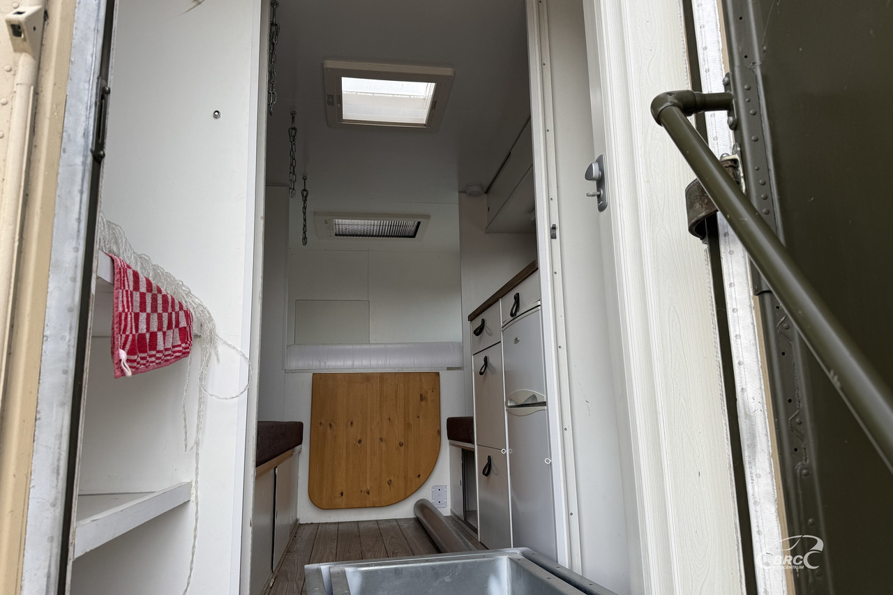 Stewart & Stevenson M1078 LMTV - Car transporter truck: picture 5 Stewart & Stevenson M1078 LMTV - Car transporter truck: picture 5