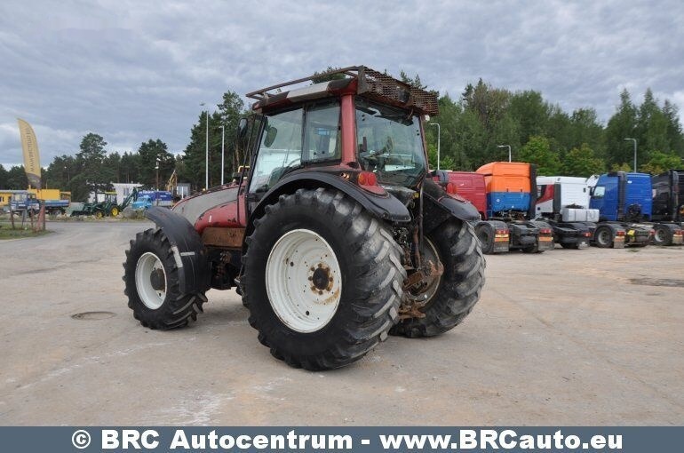 Valtra T190 - Farm tractor: picture 5 Valtra T190 - Farm tractor: picture 5