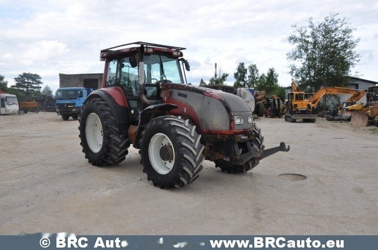 Valtra T190 - Farm tractor: picture 2 Valtra T190 - Farm tractor: picture 2