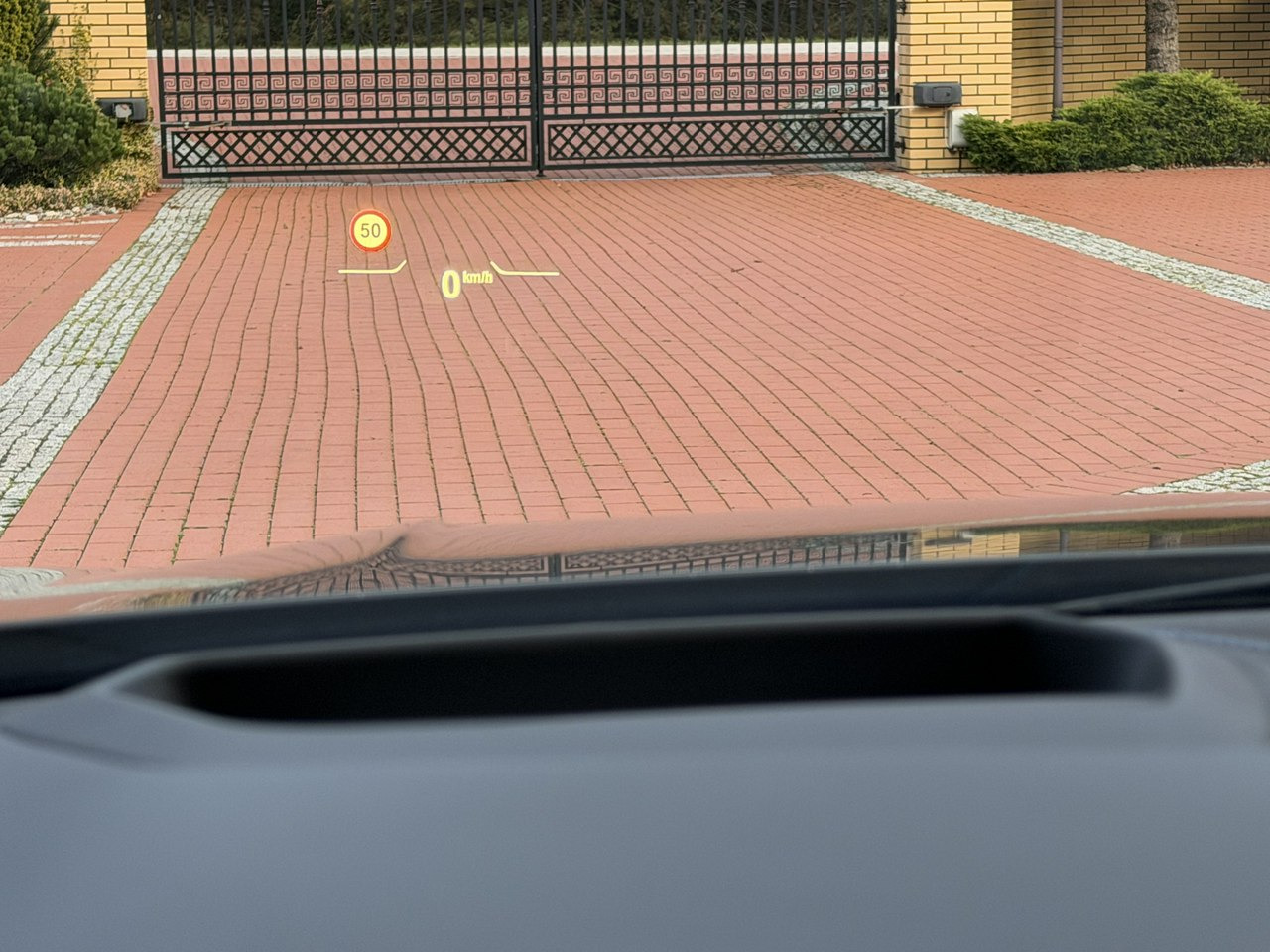 Saloon car BMW 220: picture 23 Saloon car BMW 220: picture 23