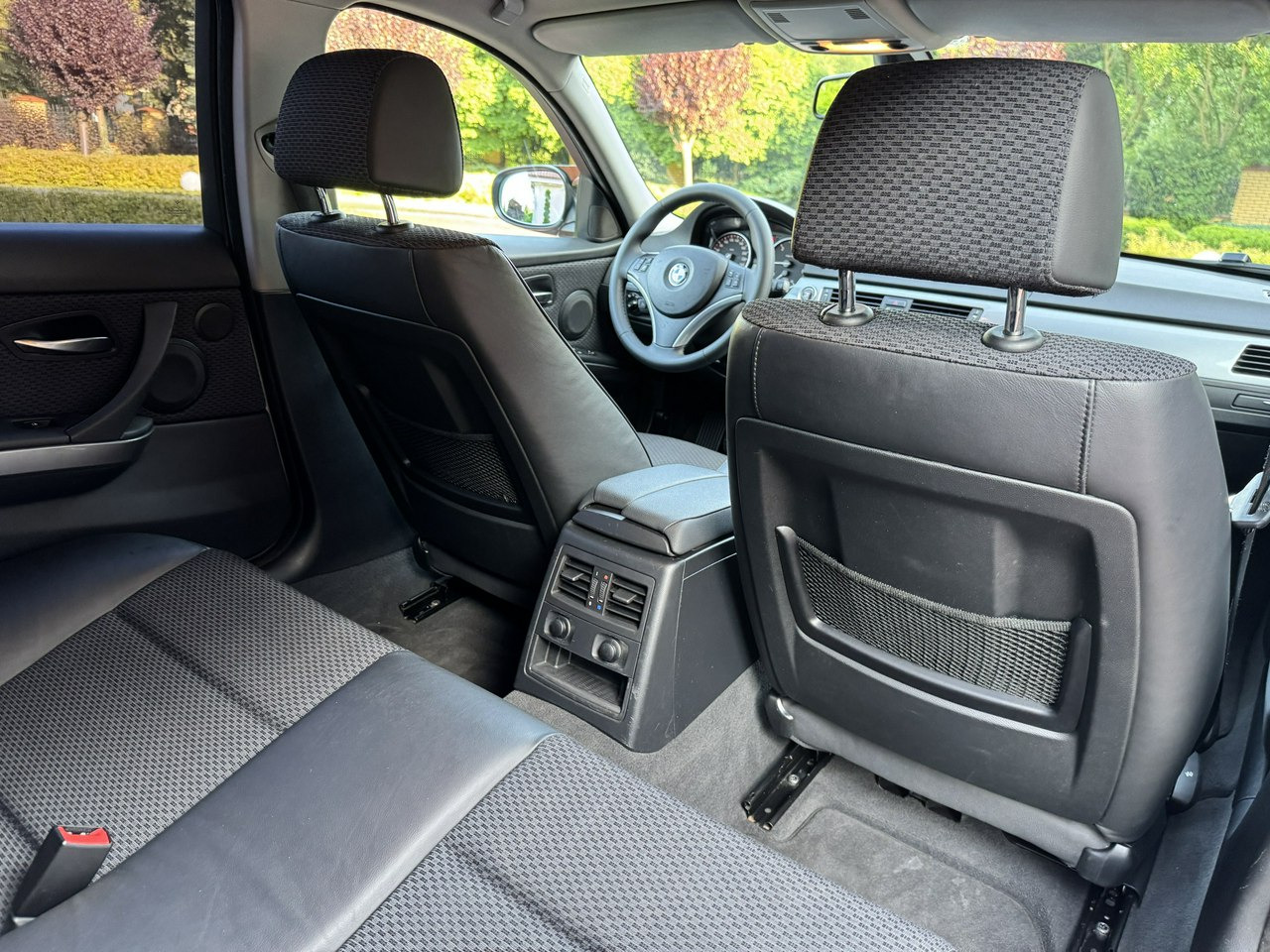 Estate car BMW 320: picture 28 Estate car BMW 320: picture 28