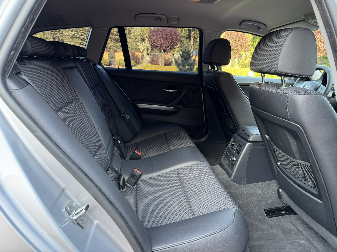 Estate car BMW 320: picture 27 Estate car BMW 320: picture 27