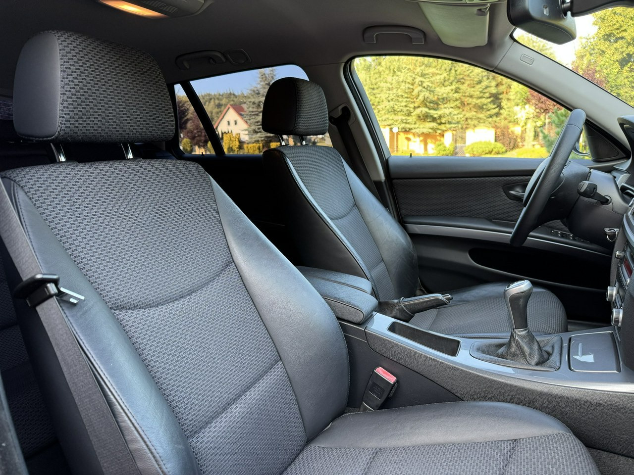 Estate car BMW 320: picture 32 Estate car BMW 320: picture 32