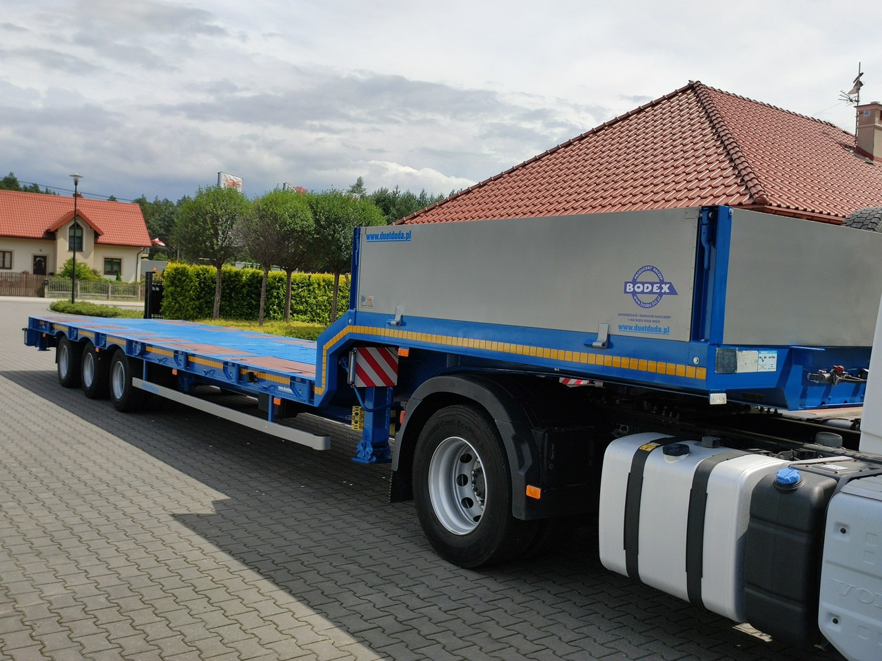 Low loader semi-trailer Bodex Poszerzana: picture 6 Low loader semi-trailer Bodex Poszerzana: picture 6