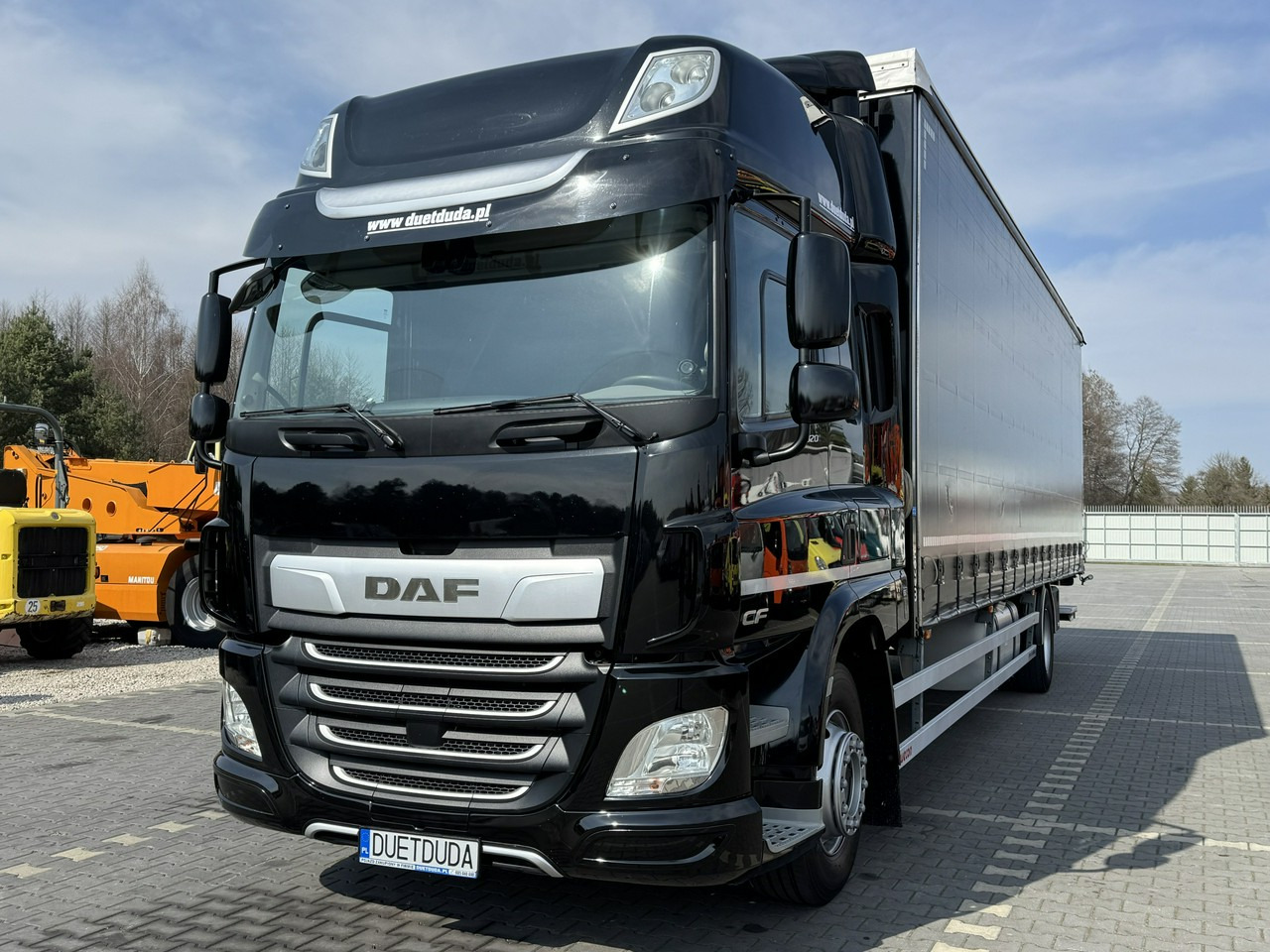 DAF CF 320 E6 Winda Firana Tył Drzwi Dach Zsuwany Długi 9.40m - Curtain side truck: picture 4 DAF CF 320 E6 Winda Firana Tył Drzwi Dach Zsuwany Długi 9.40m - Curtain side truck: picture 4