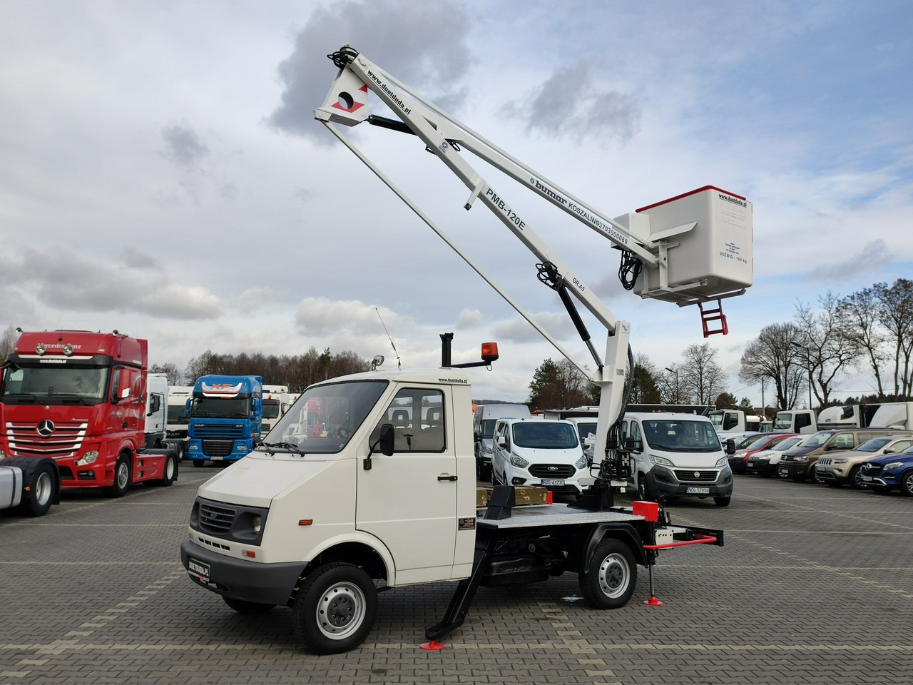 FS Lublin Lublin - Truck mounted aerial platform: picture 2 FS Lublin Lublin - Truck mounted aerial platform: picture 2
