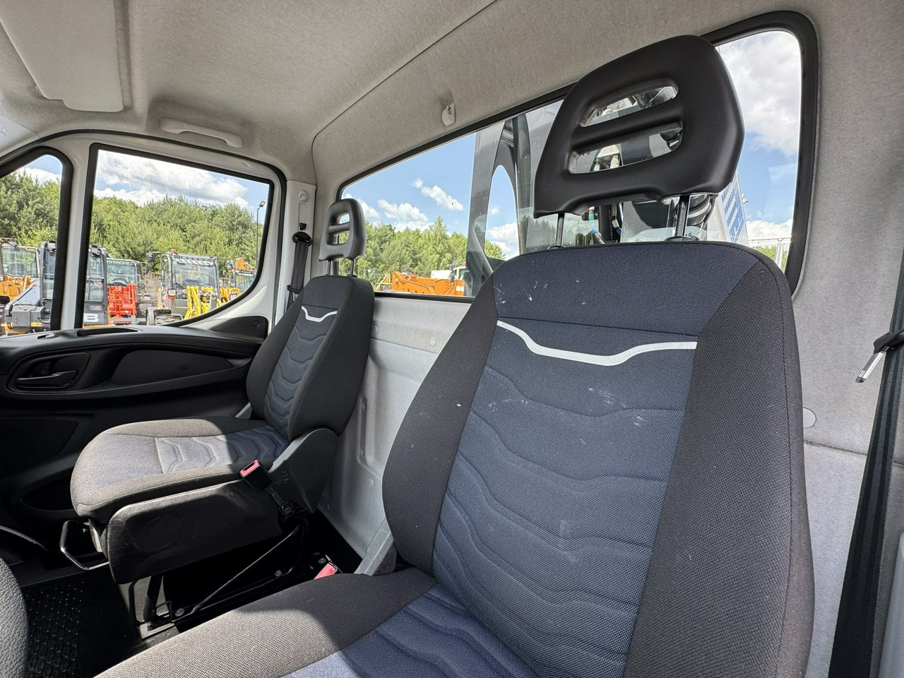 Leasing of Iveco Daily 35S14 Iveco Daily 35S14: picture 28 Leasing of Iveco Daily 35S14 Iveco Daily 35S14: picture 28