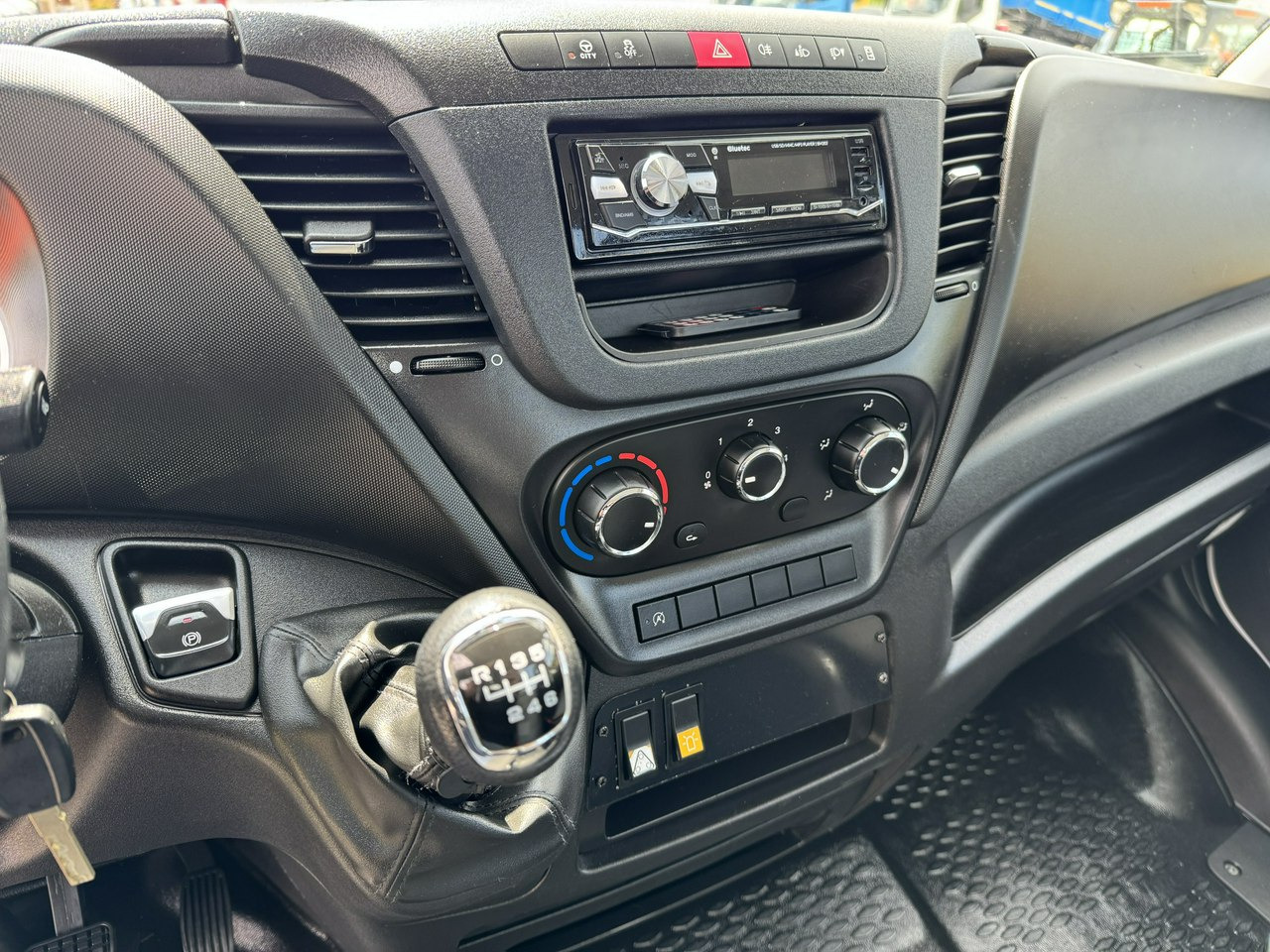 Leasing of Iveco Daily 35S14 Iveco Daily 35S14: picture 27 Leasing of Iveco Daily 35S14 Iveco Daily 35S14: picture 27