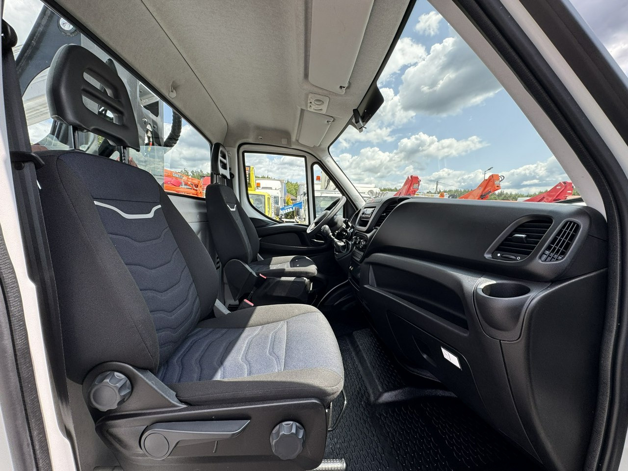 Leasing of Iveco Daily 35S14 Iveco Daily 35S14: picture 29 Leasing of Iveco Daily 35S14 Iveco Daily 35S14: picture 29