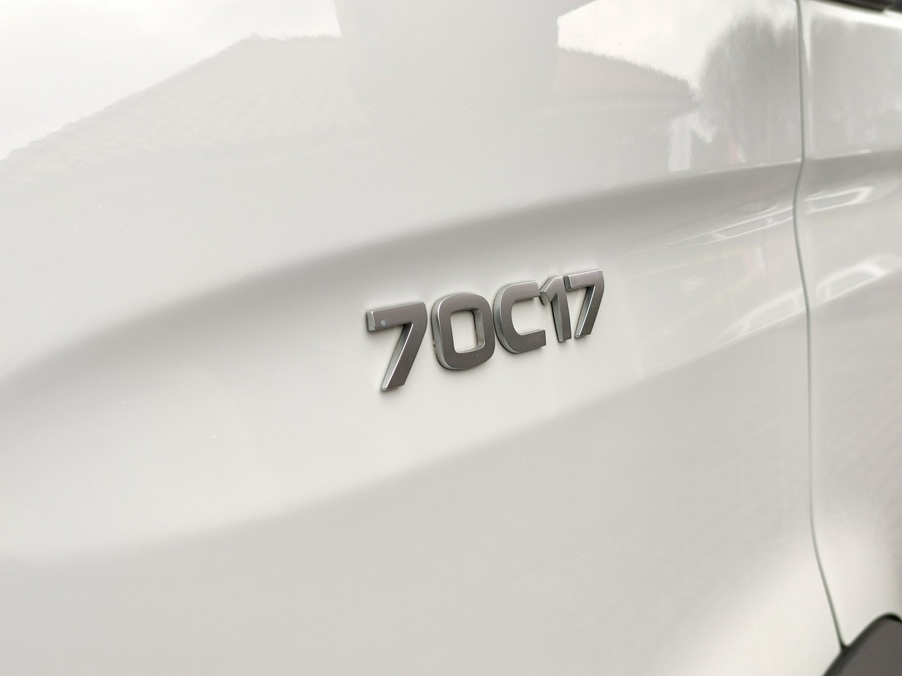 Iveco Daily 70C18 V H - Curtain side van: picture 5 Iveco Daily 70C18 V H - Curtain side van: picture 5