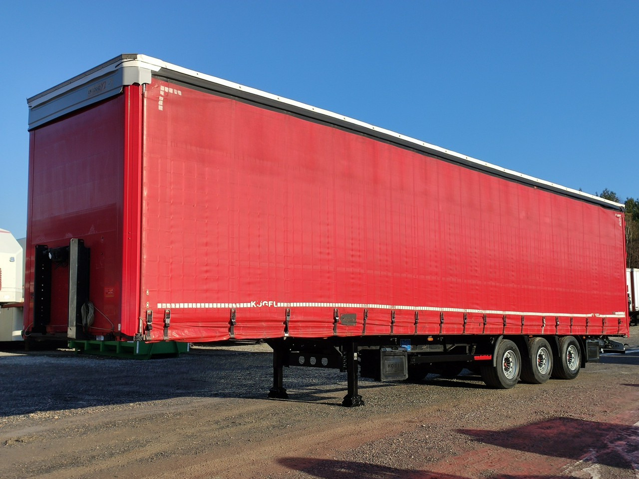 Kogel SN24 Firana Mega Oś Podnoszona - Curtainsider semi-trailer: picture 1 Kogel SN24 Firana Mega Oś Podnoszona - Curtainsider semi-trailer: picture 1