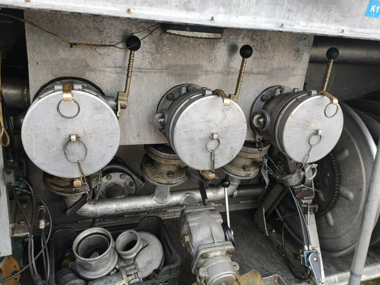 Tanker truck MAN TGA 26.310 Autocysterna z Dystrybucją: picture 17