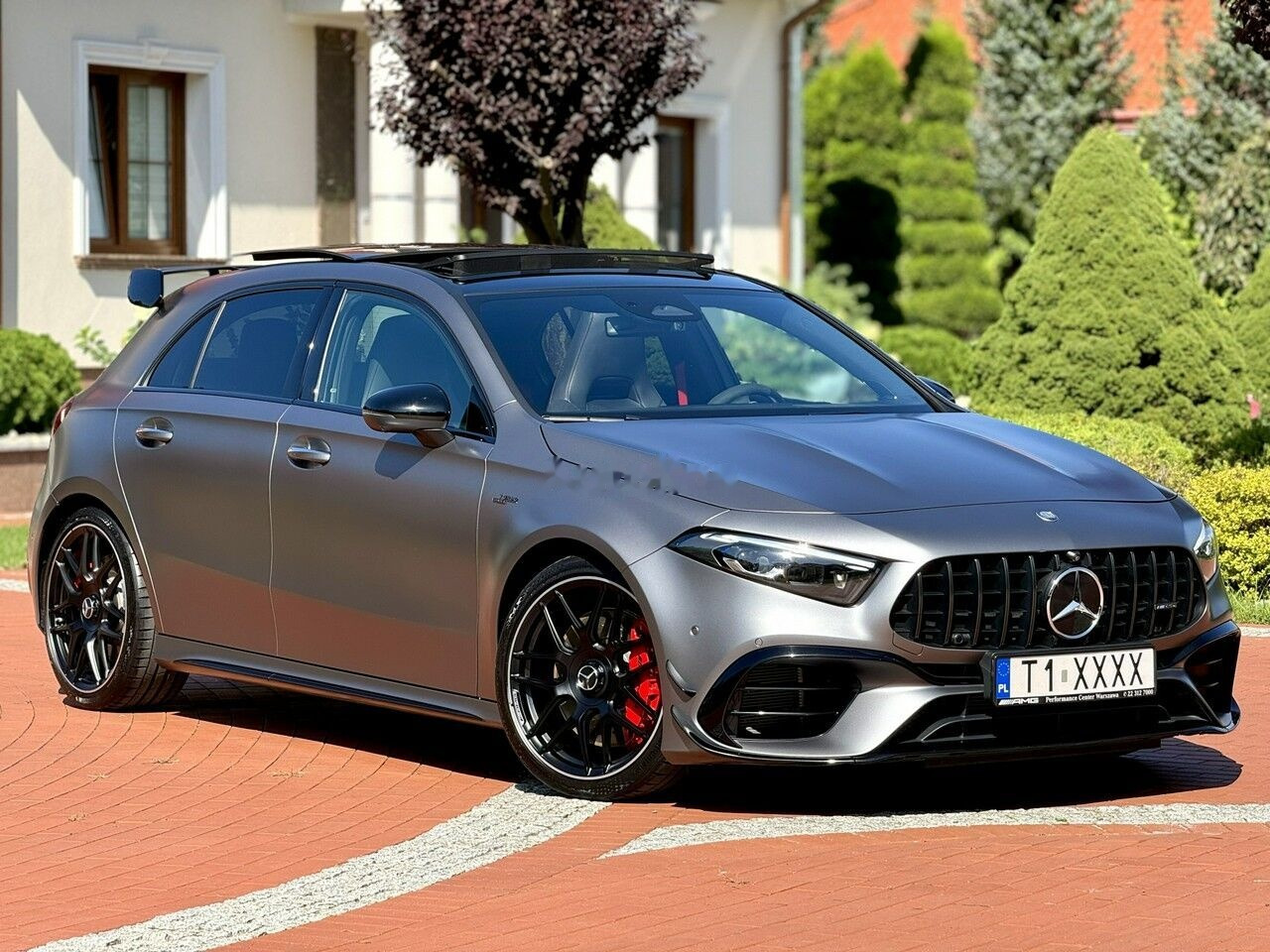 Car Mercedes-Benz A45 AMG: picture 1