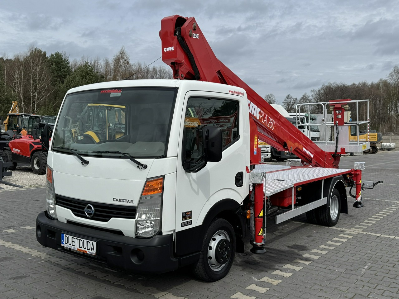 Nissan Cabstar - Truck mounted aerial platform: picture 4 Nissan Cabstar - Truck mounted aerial platform: picture 4