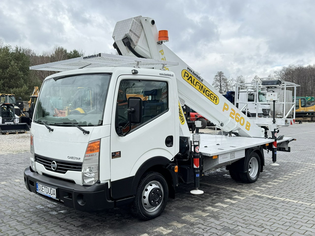 Nissan Cabstar - Truck mounted aerial platform: picture 4 Nissan Cabstar - Truck mounted aerial platform: picture 4