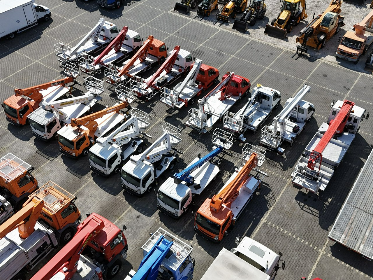 Truck mounted aerial platform Nissan Zwyżka Podnośnik Koszowy 4X4 CABSTAR MAXITY SPRINTER: picture 6