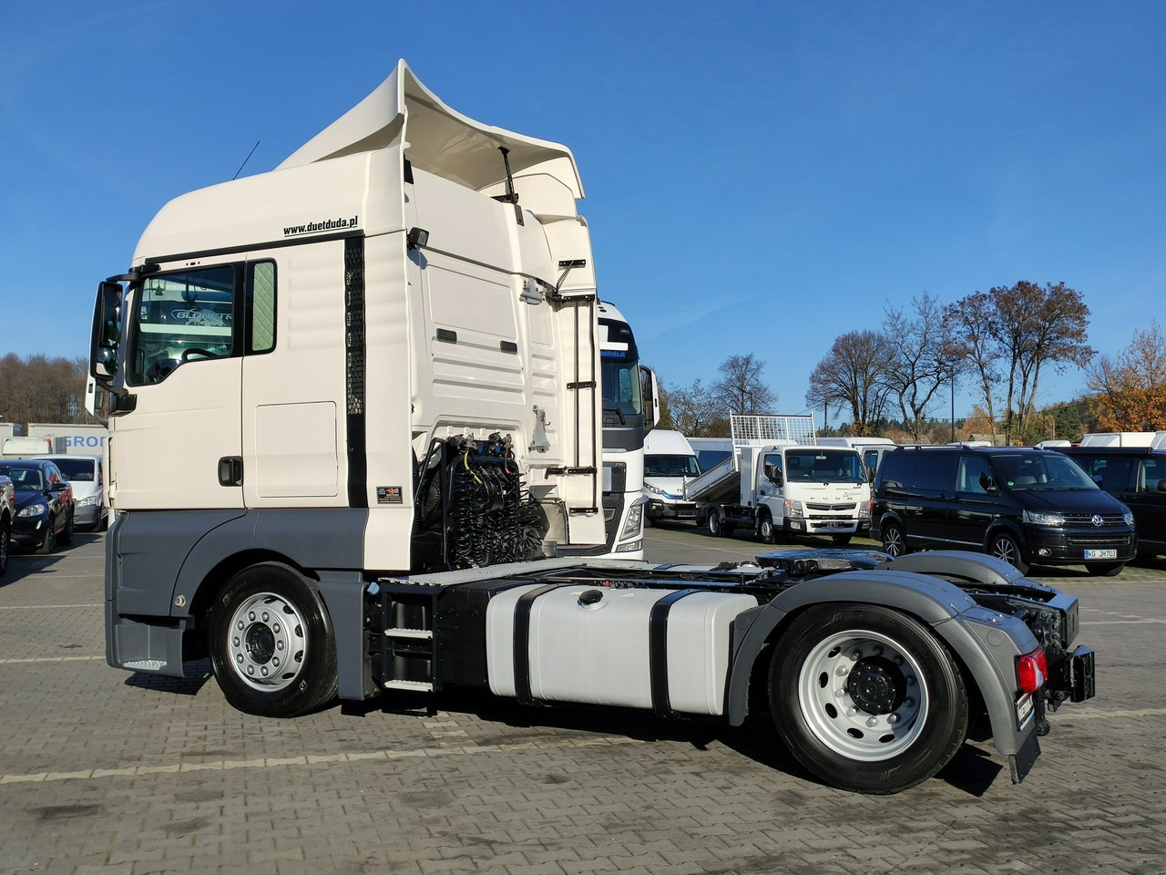 MAN TGX 18.440 Low Deck XLX EURO 6 Retarder SUPER STAN!!! - Tractor unit: picture 4 MAN TGX 18.440 Low Deck XLX EURO 6 Retarder SUPER STAN!!! - Tractor unit: picture 4
