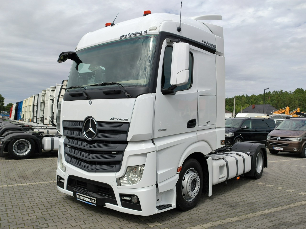 Tractor unit Mercedes ACTROS 1845 Euro 6 Low Deck Mega !!!: picture 37