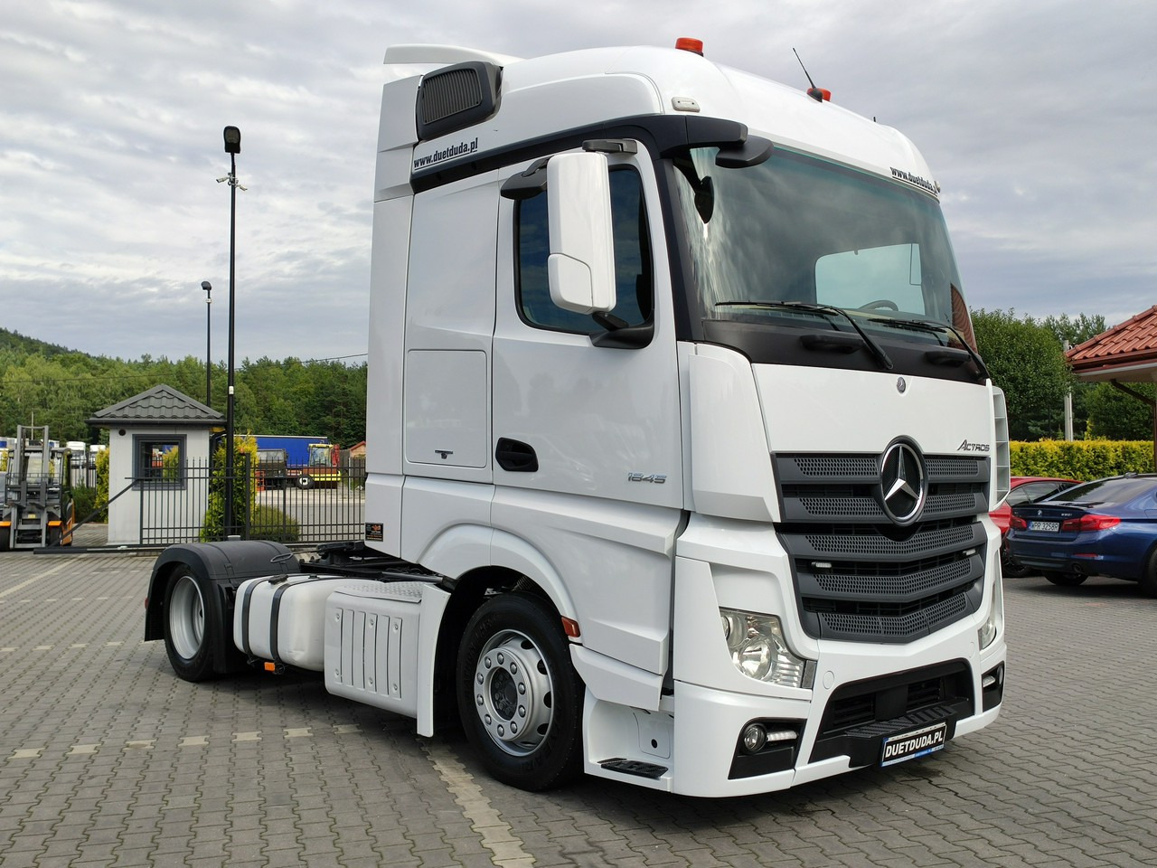 Tractor unit Mercedes ACTROS 1845 Euro 6 Low Deck Mega !!!: picture 41