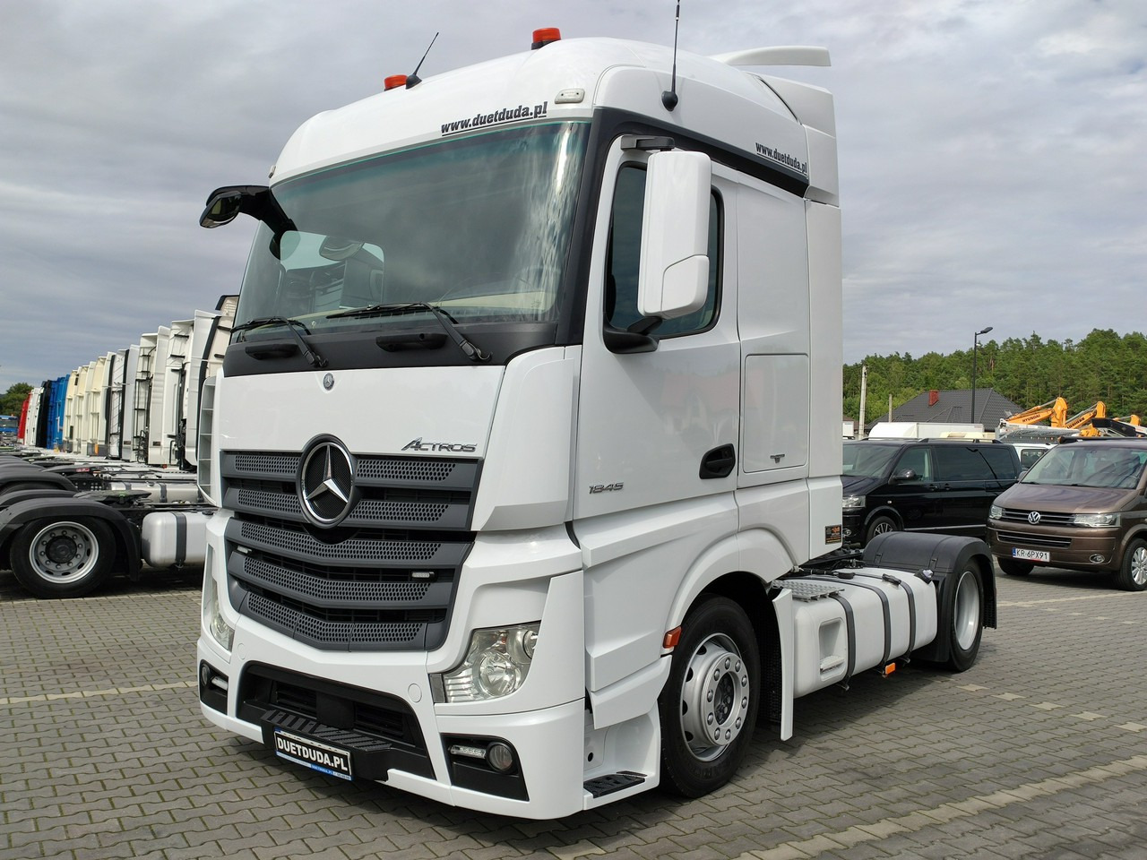 Tractor unit Mercedes ACTROS 1845 Euro 6 Low Deck Mega !!!: picture 43