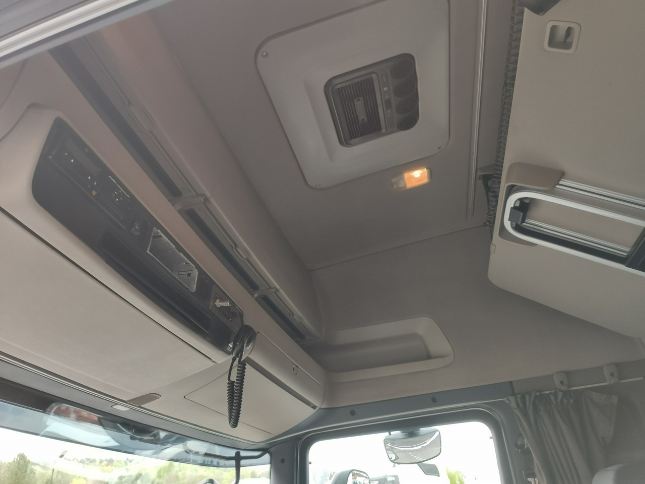 Tractor unit Scania R 450 Topline E6 4x2 Retarder Klima Postojowa !!!: picture 12 Tractor unit Scania R 450 Topline E6 4x2 Retarder Klima Postojowa !!!: picture 12