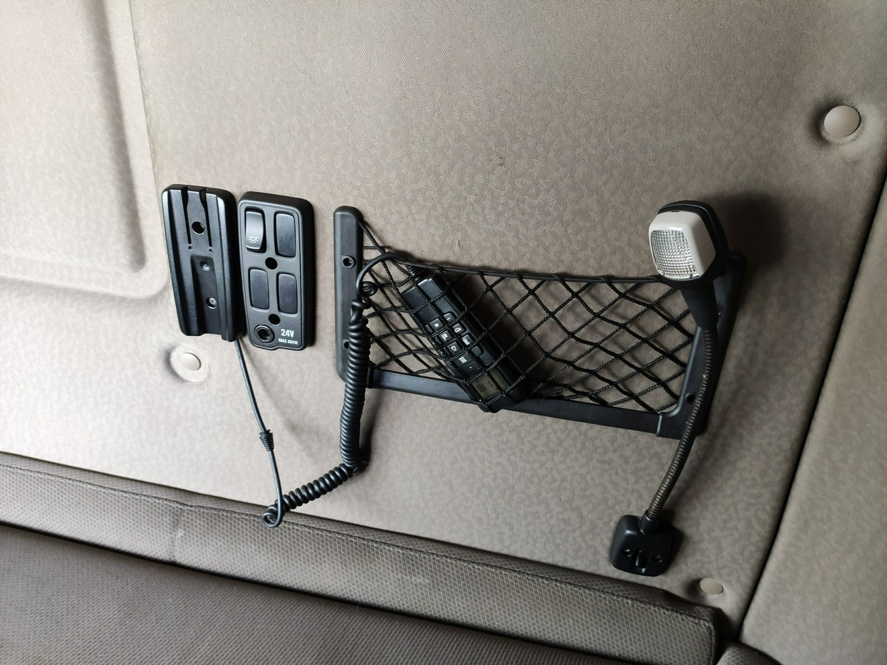 Tractor unit Scania R 450 Topline E6 4x2 Retarder Klima Postojowa !!!: picture 41 Tractor unit Scania R 450 Topline E6 4x2 Retarder Klima Postojowa !!!: picture 41